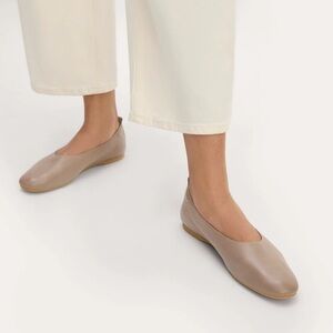 Everlane The Italian Leather Day Glove Flates in Mocha Size 9